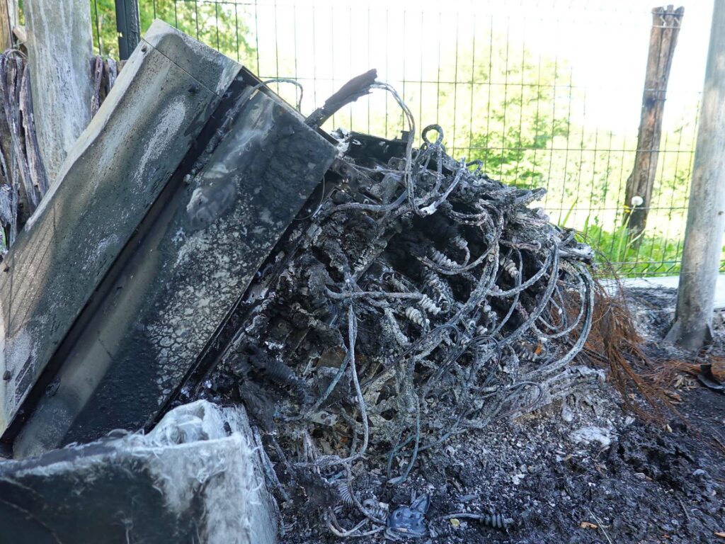 équipement télécom détruit par le feu