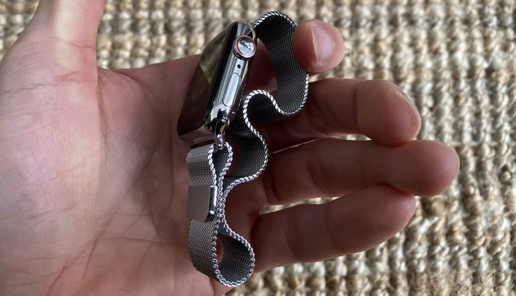 La Digital Crown de l'Apple Watch Series 6 // Source : Maxime Claudel pour Numerama La Digital Crown de l'Apple Watch Series 6 // Source : Maxime Claudel pour Numerama