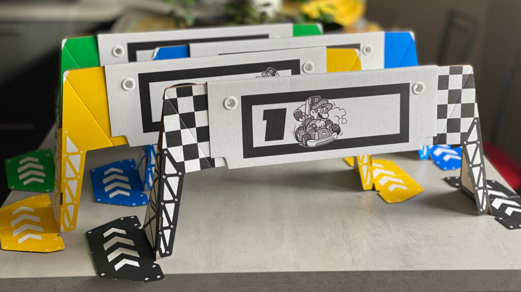Les portes de Mario Kart Live: Home Circuit // Source : Maxime Claudel pour Numerama Les portes de Mario Kart Live: Home Circuit // Source : Maxime Claudel pour Numerama