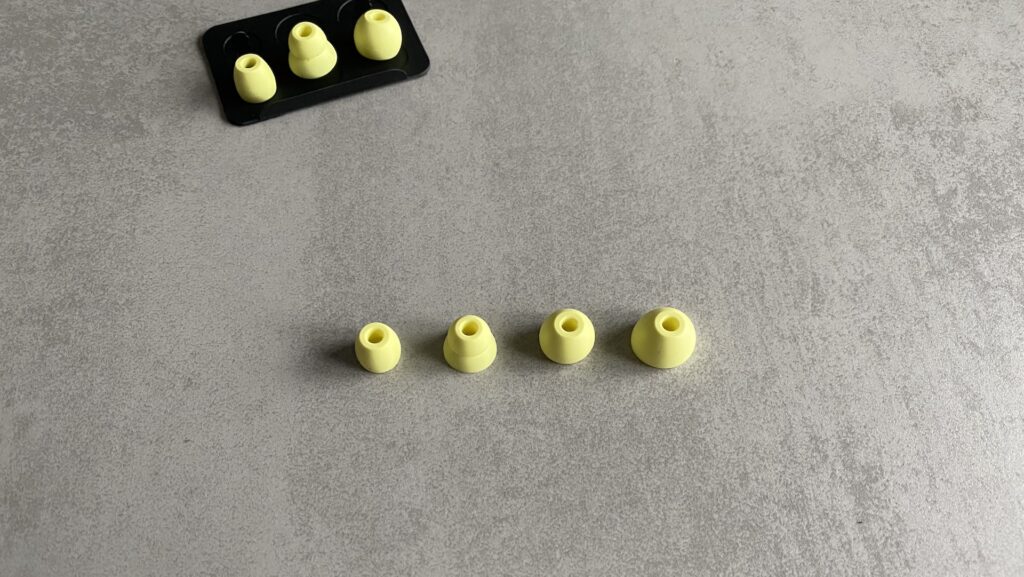 Les quatre tailles d'embouts pour les Beats Flex // Source : Maxime Claudel pour Numerama Les quatre tailles d'embouts pour les Beats Flex // Source : Maxime Claudel pour Numerama