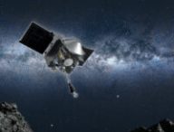 Vue d'artiste de la sonde OSIRIS-REx en approche de Bennu. // Source : NASA/Goddard/University of Arizona (photo recadrée)
