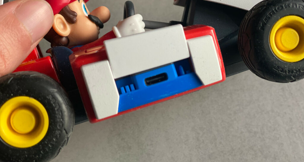 Le port USB-C du kart de Mario Kart Live: Home Circuit // Source : Nintendo