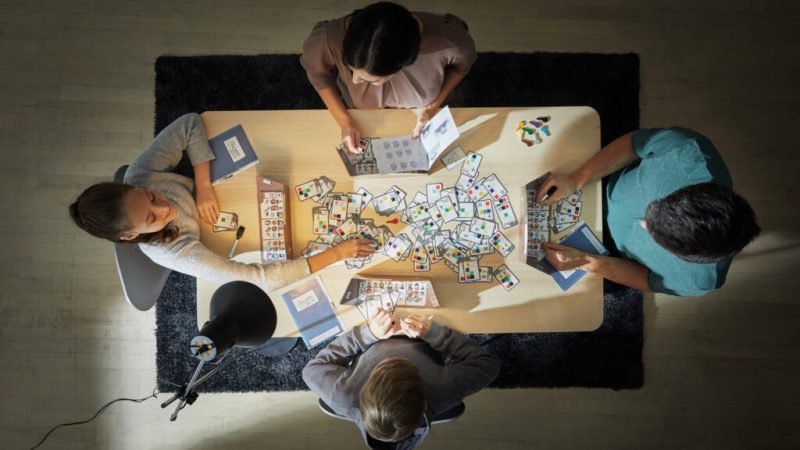 Voici 4 jeux de société à acheter dans l’offre 2 jeux achetés, le 3ème offert de la Fnac