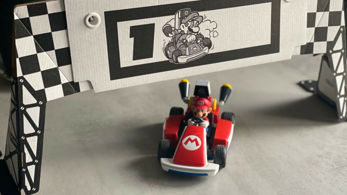 Le kart et une porte de Mario Kart Live: Home Circuit // Source : Nintendo