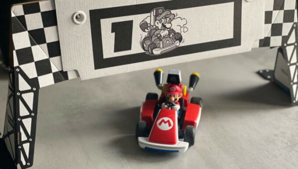 Le kart et une porte de Mario Kart Live: Home Circuit // Source : Nintendo