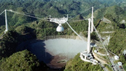 Le radiotélescope d'Arecibo. // Source : Arecibo Observatory