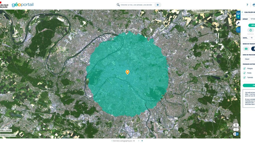 Depuis le centre de Paris, il est possible d'atteindre largement toute la petite couronne, et un peu au-delà.