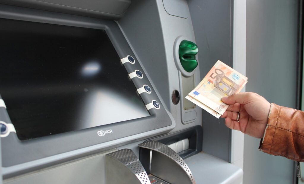 Un distributeur de billets // Source : Pixabay Un distributeur de billets // Source : Pixabay