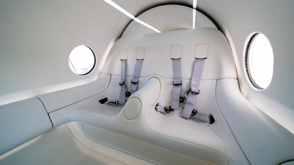 L'intérieur de la cabine. // Source : Virgin Hyperloop