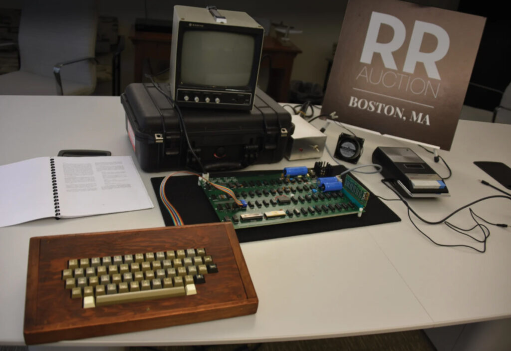 Un Apple 1, le premier ordinateur d'Apple // Source : RR Auction