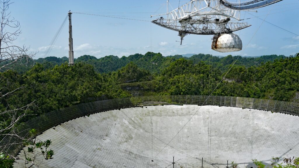 Arecibo // Source : Mariordo (Mario Roberto Dur&aacute;n Ortiz)