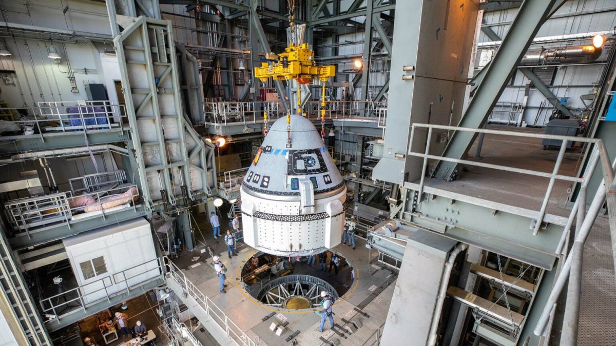 CST-100 Starliner // Source :  NASA/Cory Huston