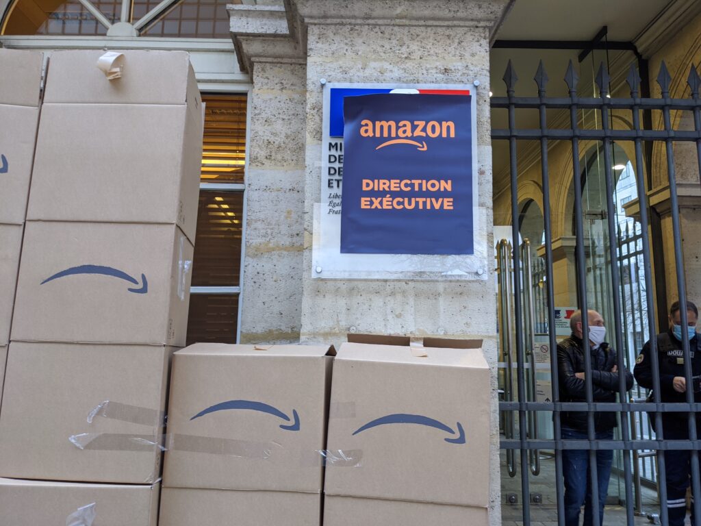 Action anti-Amazon à Bercy, le 4/12/20  // Source : Aurore Gayte pour Numerama