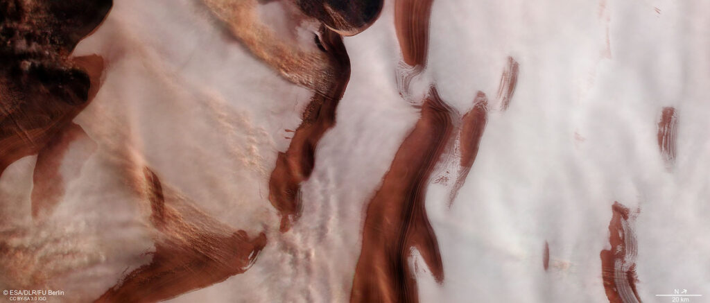 Une activité orageuse aperçue au pôle nord de Mars.