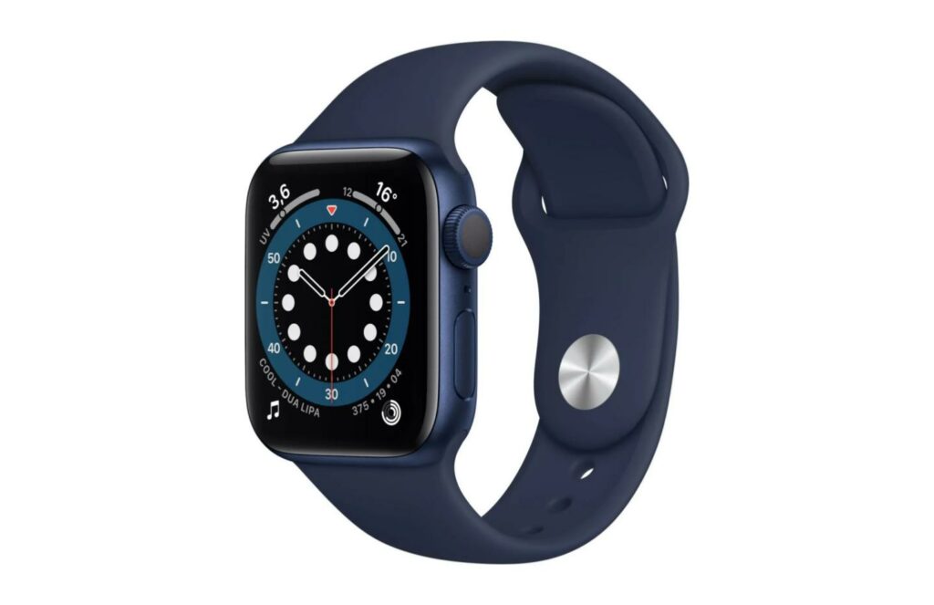 Apple Watch Series 6 bleu avec bracelet sport bleu marine