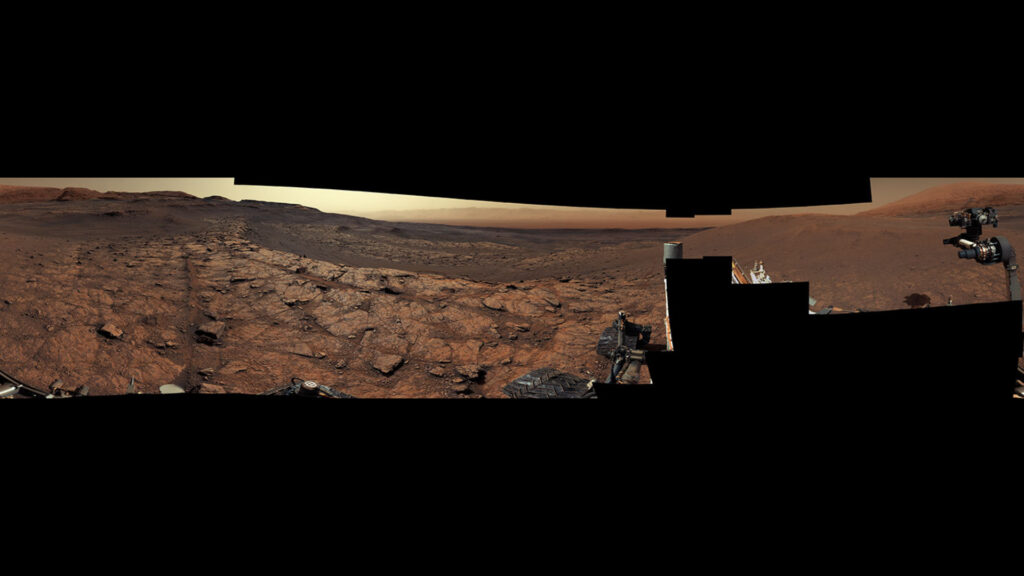 Le panorama pris par Curiosity, composé de 122 images. // Source : NASA/JPL-Caltech/MSSS