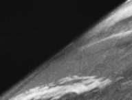 La première photo prise depuis l'espace. // Source : Wikimedia/Domaine Public/U.S. Army (photo recadrée)