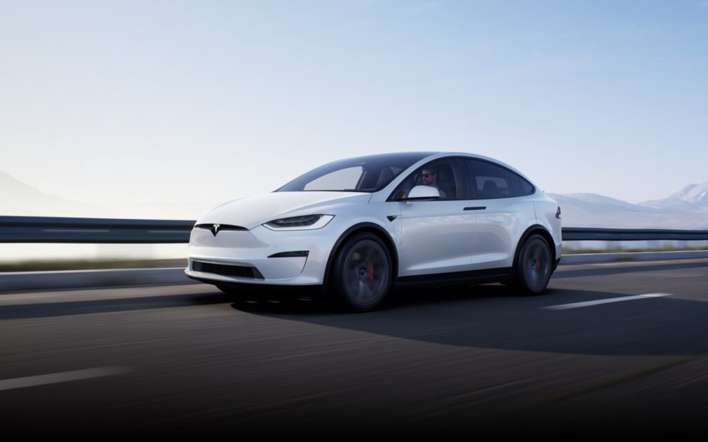 Tesla Model X (2021) // Source : Tesla