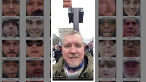 Un site inquiétant compile des visages à partir de vidéos extraites sur Parler. // Source : Faces of the Riot