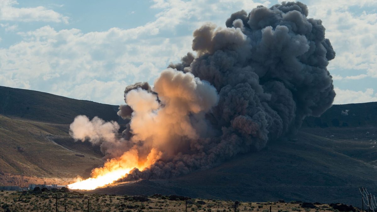 SLS Space Launch System // Source : NASA/Bill Ingalls