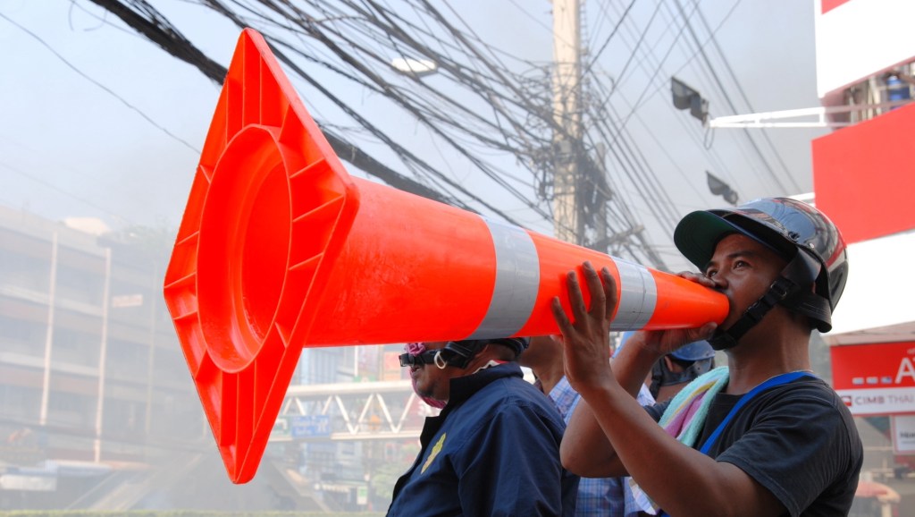 Un très grand cône de signalisation qui trouve un nouvel usage intéressant // Source : Wikimedia/Takeaway