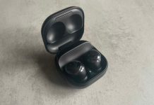 Les écouteurs Samsung Galaxy Buds Pro // Source : Maxime Claudel pour Numerama