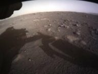 Le sol martien pris en photo part une des caméras du rover // Source : Nasa