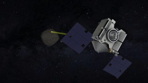 OSIRIS-REx et Bennu. // Source : Capture d'écran YouTube Nasa Goddard (image modifiée)