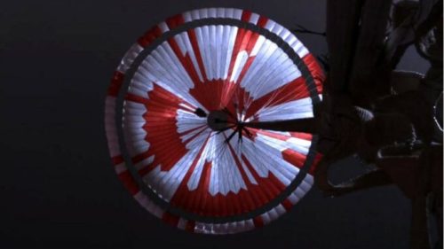 Le parachute du rover Perseverance. // Source : JPL/Nasa