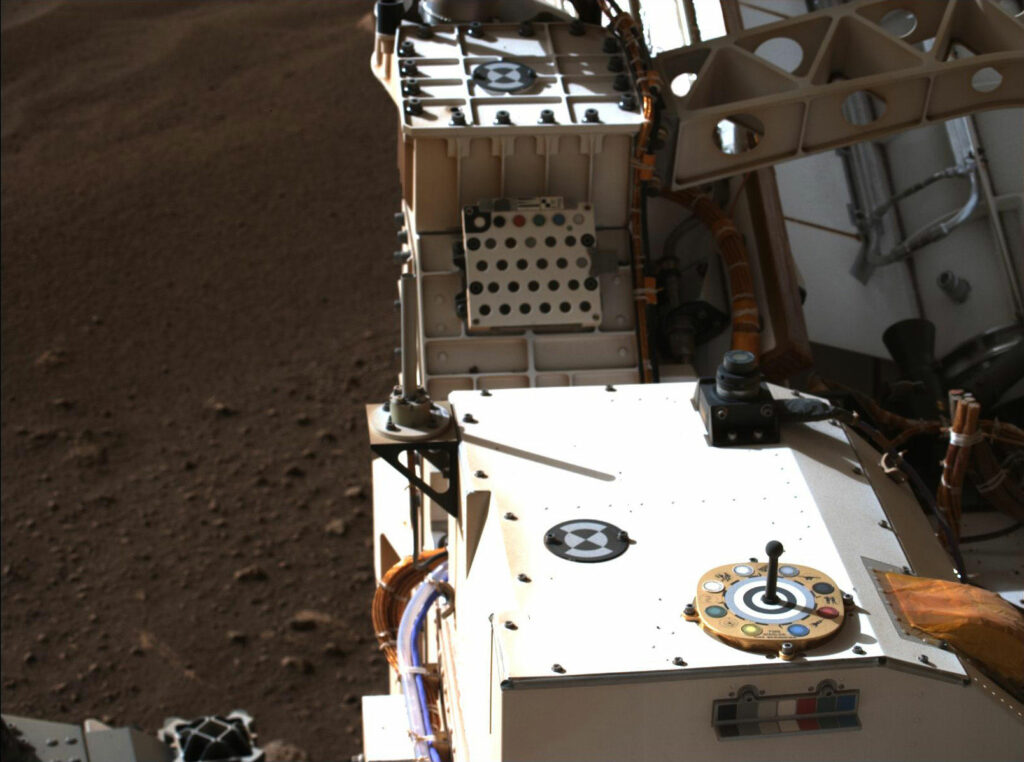 Perseverance photographié sur Mars // Source : Nasa Perseverance photographié sur Mars // Source : Nasa