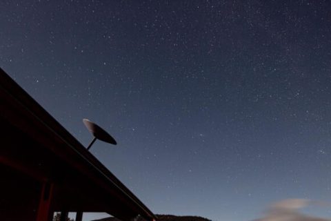 Starlink parabole antenne // Source : Starlink