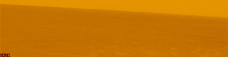 Un tourbillon vu par Spirit le 15 mai 2005 (version colorisée). // Source : Wikimedia/CC/NASA/JPL/Bernard de Go Mars
