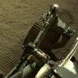 Perseverance en train de rouler sur Mars, le 11 mars 2021. // Source : NASA/JPL-Caltech (photo recadrée)