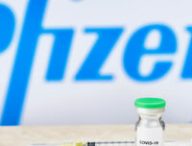 Vaccin Pfizer contre le coronavirus. // Source : Marco Verch sous Creative Commons 2.0 (photo recadrée)