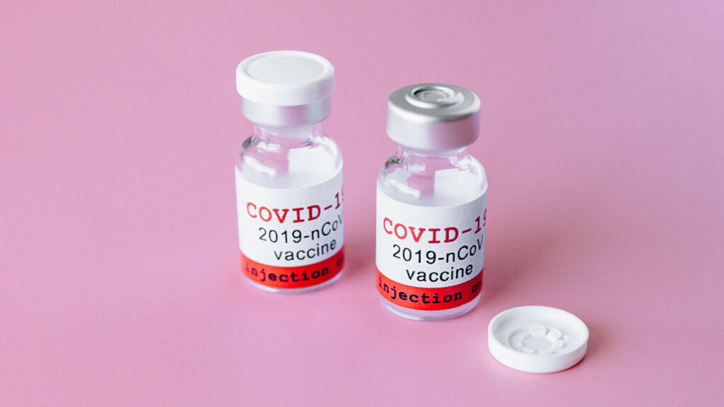 Faut-il Lever Les Brevets Sur Les Vaccins Contre Le Covid-19, Comme Le ...