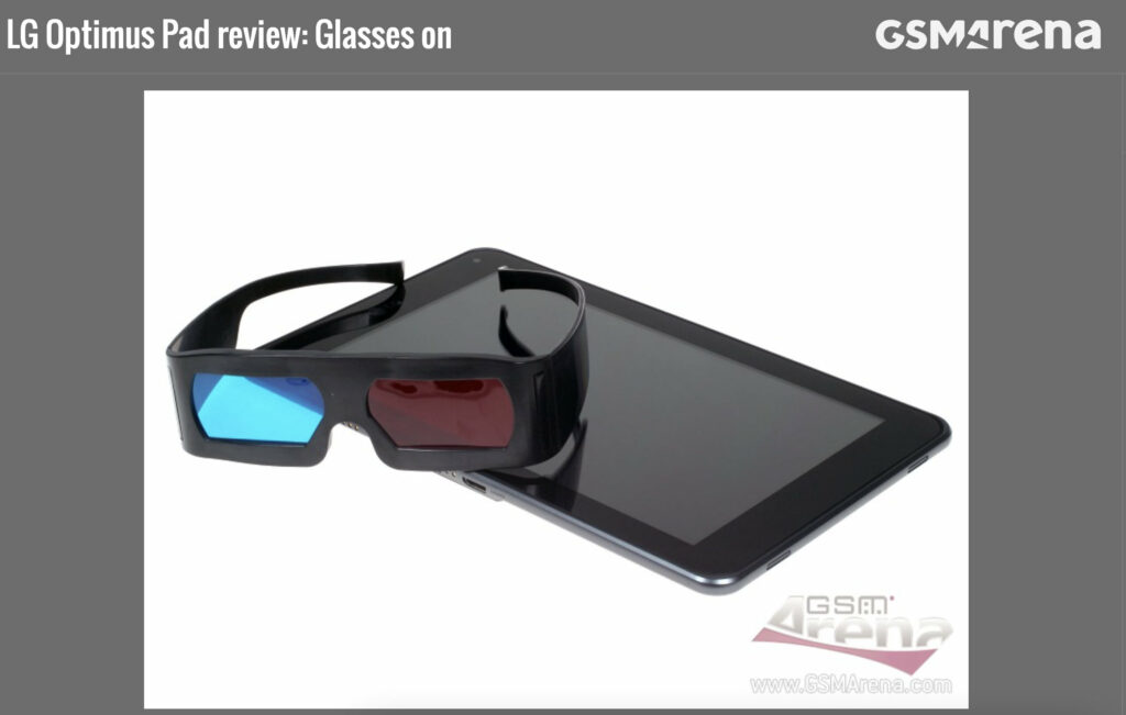 Les lunettes "rouge et bleu" qui étaient fournies avec l'appareil // Source : GSM Arena