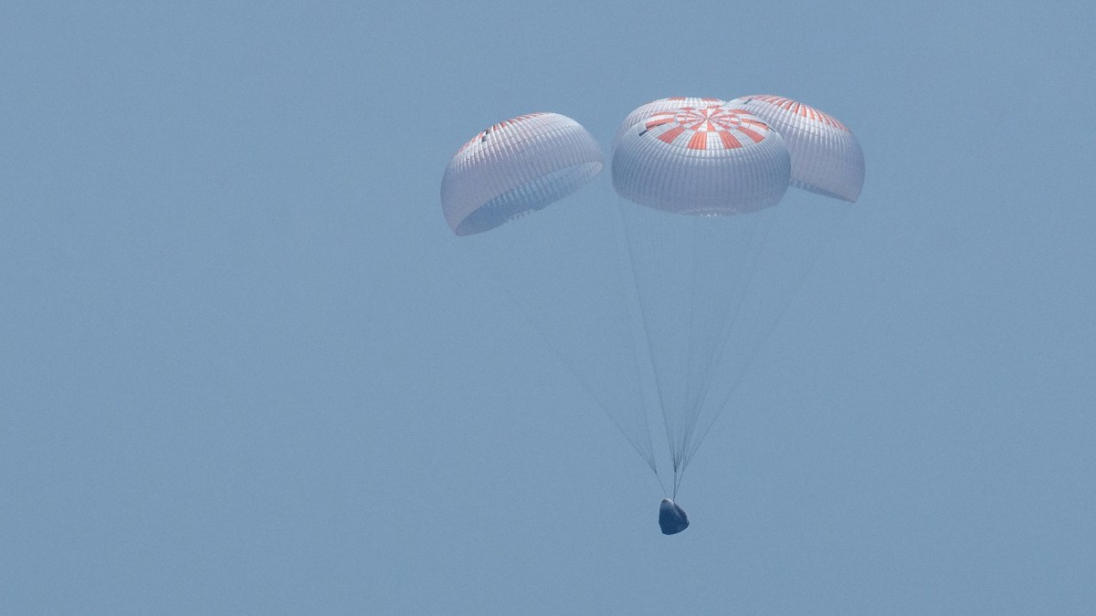 spacex-crew-demo-2-crew-dragon-splashdown-recut