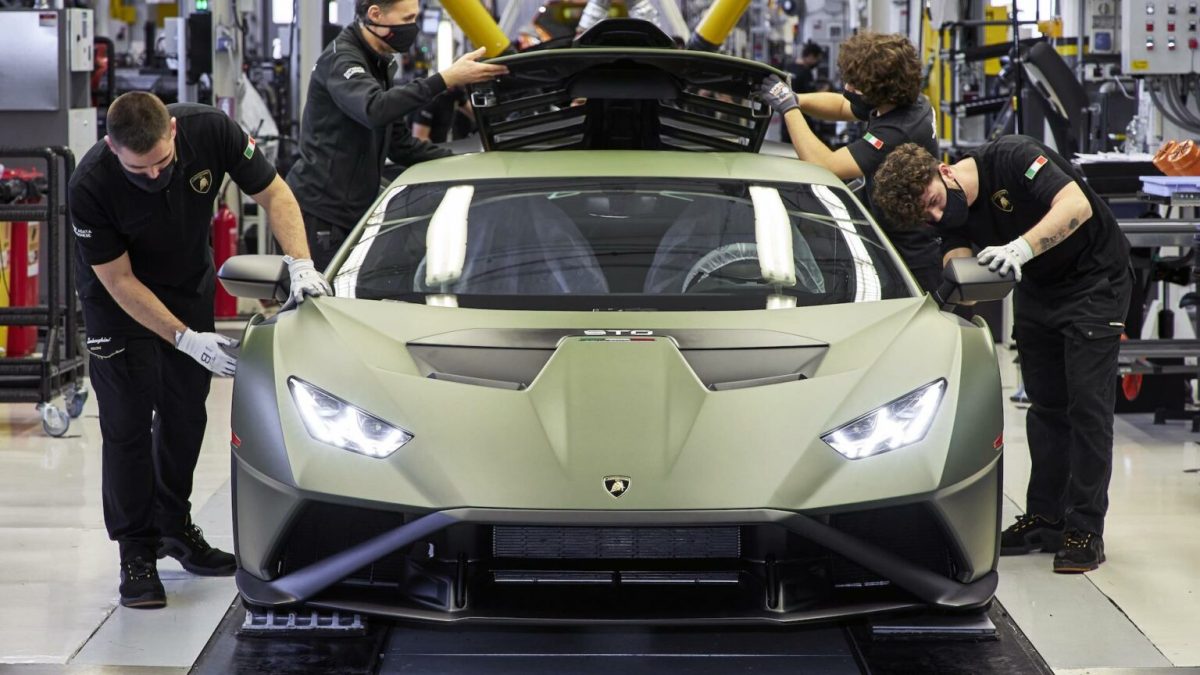 Lamborghini en production // Source : Lamborghini