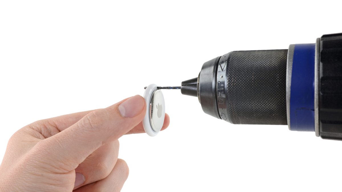 Percer un AirTag ? Pourquoi pas. // Source : iFixit