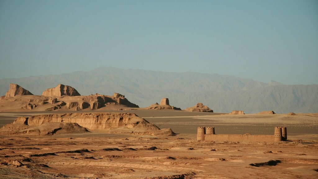 Le désert Dasht-e Lut, en Iran. // Source : Erik Albers / Wikimédia