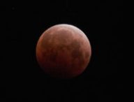 Éclipse de Lune du 26 mai 2021. // Source : Flickr/CC/Wilson Lam (photo recadrée)
