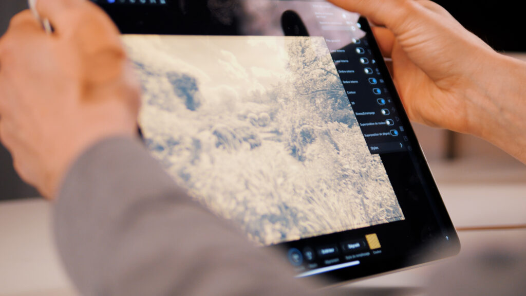 iPad Pro 2021 // Source : Louise Audry pour Numerama iPad Pro 2021 // Source : Louise Audry pour Numerama