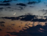 Croissant de Lune et Mercure. // Source : Flickr/CC/Jürgen Mangelsdorf (photo recadrée)