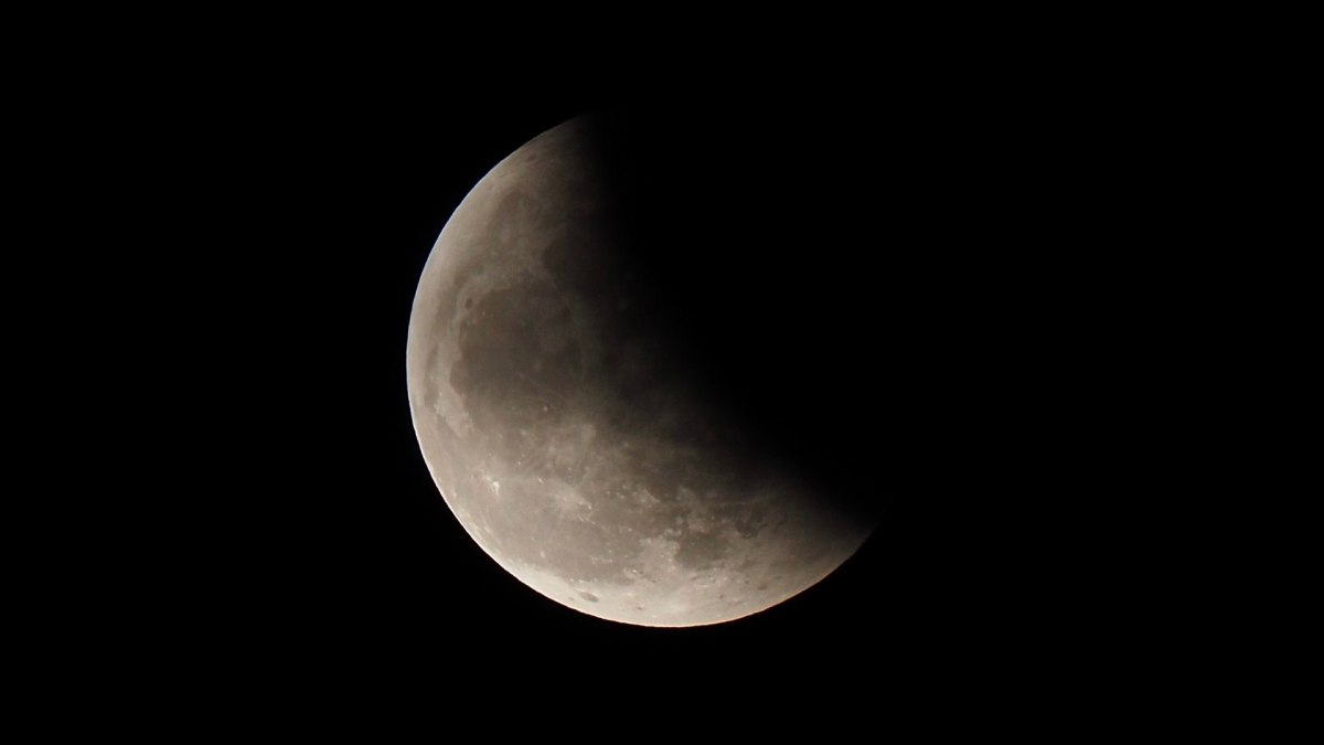 La Lune pendant l'éclipse du 26 mai 2021. // Source : Andrew Chen