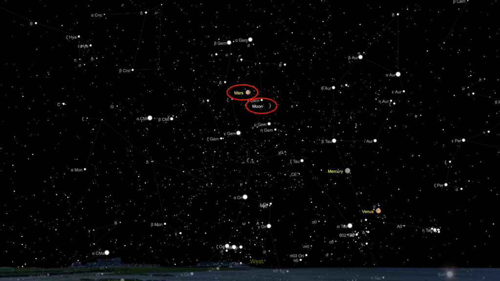 Mars et la Lune vues de Paris le samedi 15 mai 2021 à 21h30. // Source : Capture d'écran The SkyLive, annotations Numerama