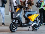 Le nouveau scooter électrique de Piaggio, le ONE // Source : Piaggio