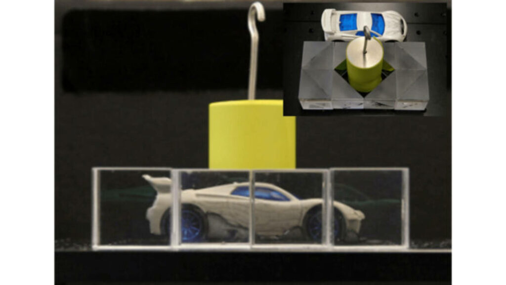 Les métamatériaux font se «tordre» la lumière, rendant un objet invisible. // Source : Journal of Applied Physics.