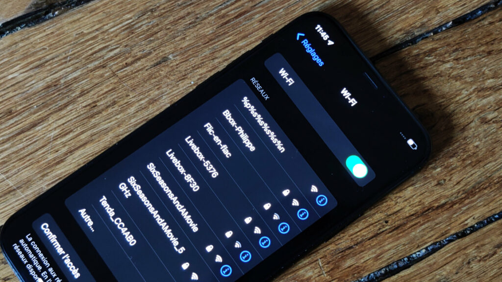 Ne vous connectez surtout pas à ce genre de réseau Wi-Fi // Source : Photo Corentin Béchade pour Numerama