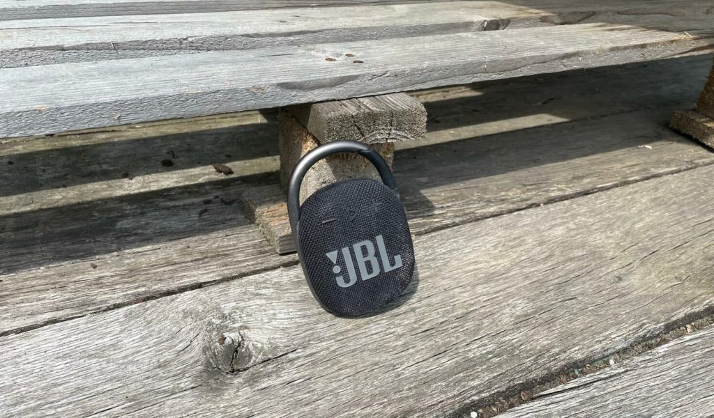 JBL Clip 4 // Source : Maxime Claudel pour Numerama JBL Clip 4 // Source : Maxime Claudel pour Numerama