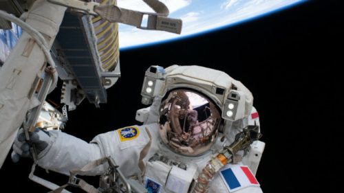 Thomas Pesquet dans l'espace le 20 juin 2021. // Source : Flickr/CC/Nasa Johnson (photo recadrée)